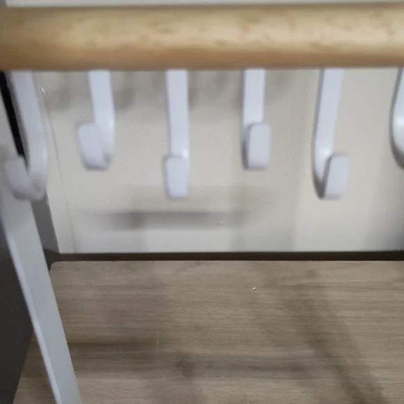 Elegant White and Wood Jewelry Stand - Picture 2 of 6